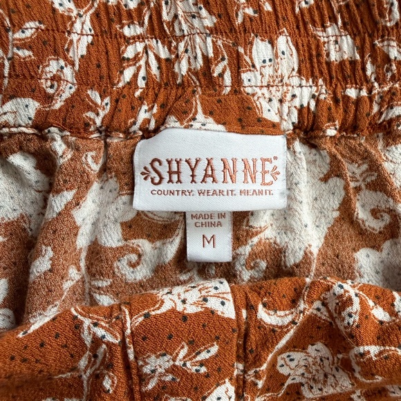 Shyanne Women’s Skirt & Blouse Set Western Designer Floral Size Small/Med - Picture 10 of 12